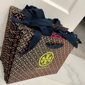 New Tory Burch Gift Bags (16 total)